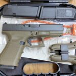 Glock 19 Gen 4 OD Green MOS Optics Ready 3 15 rd Mags - used excellent! 2 Glock 19 Gen 4 OD Green MOS Optics Ready 3 15 rd Mags - used excellent!