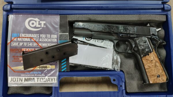 A1870 Colt 1911 Series 70 Government 45 ACP Blued Baron Custom Engraved O1970A1CS