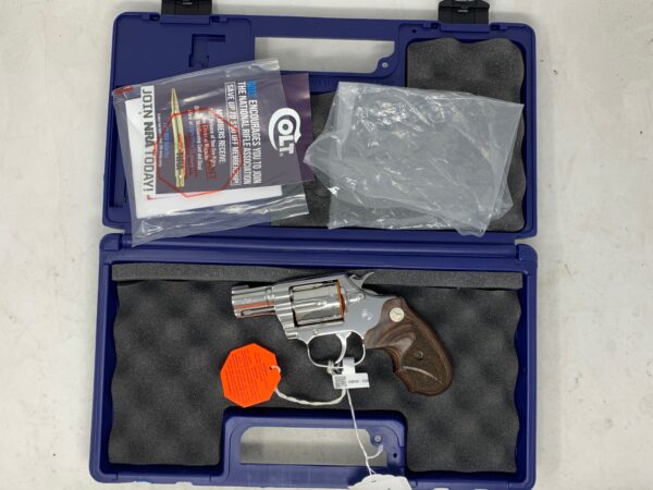 A1964 Colt Bright Stainless Cobra Revolver 38 Spl 2" Barrel COBRA-SS2BB