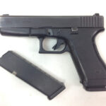 Glock 22 Gen 2 40 S&W Pistol 2 Mags G22 - Experienced 2 Glock 22 Gen 2 40 S&W Pistol 2 Mags G22 - Experienced