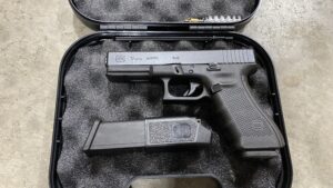 Glock 17 Gen 4 9mm Luger 4.49" 17rd - used excellent condition! 3 A5069