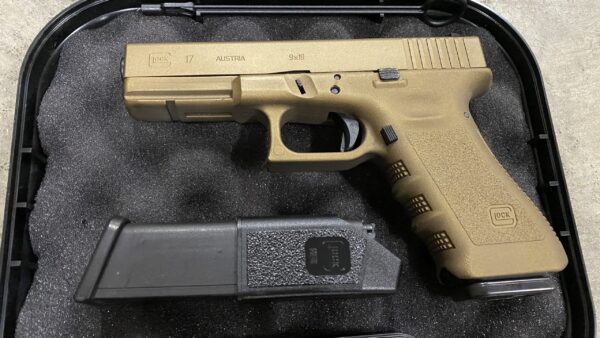 A5074 Glock 17 Gen 3 9mm Luger 17rd 4.49in Bronze finish - used excellent!