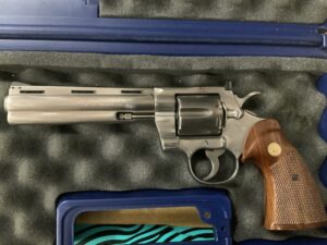 Colt Python 357 mag Stainless Steel SS 6 1982 Python 3 A762