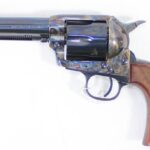 NEW TAYLOR’S & CO. 1873 GUNFIGHTER DEFENDER 45LC 4.75″ BLUED / CASE