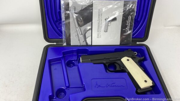 CZ USA | Dan Wesson Valkyrie Commander .45 ACP 4.25" 7rd 1911 - used