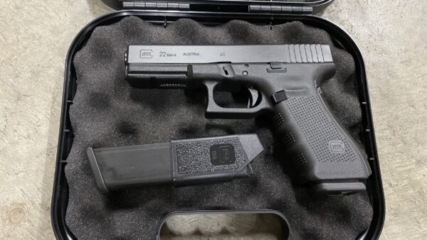 Glock 22 Gen 4 40 S&W 15rd - used excellent condition!