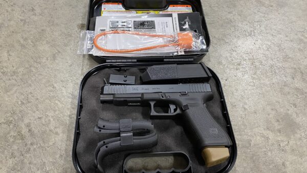 Glock 34 MOS Gen 5 9mm Luger 5.3" 17rd - used excellent!