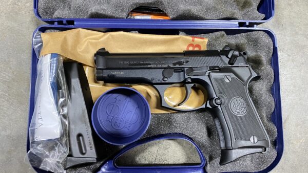 Beretta 92 Compact 9mm - used excellent condition! Possibly unfired!