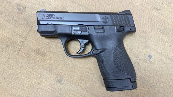 Used Smith & Wesson M&P9 Shield 9mm 8 rd - great condition!