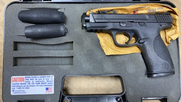 Used Smith & Wesson M&P 40 40 S&W 15 rd one mag 150024